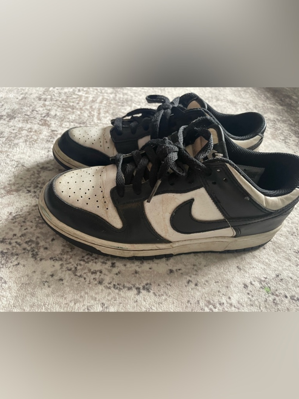Nike panda dunk sneakers size 6.5Y